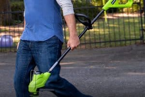 Quels sont tous les avantages écologiques d'une débroussailleuse électrique sans fil